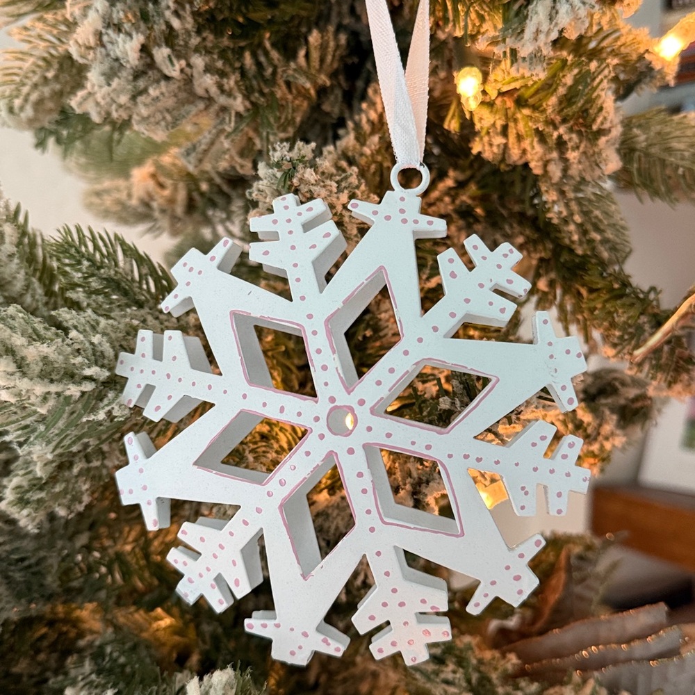 ❄️White Snowflake Ornament with Pink Accents - NWOT